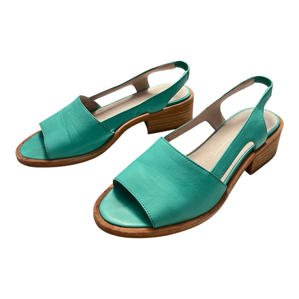 Intentionally Blank Women's Teal Slingback Sandals 7